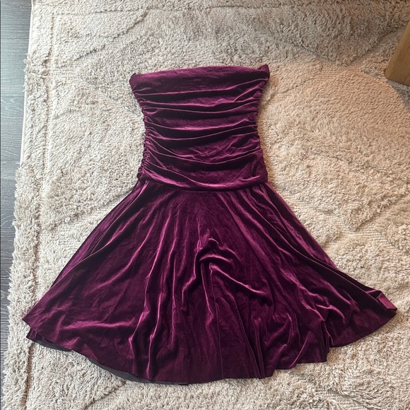 Karlie Dresses & Skirts - Karlie Free People Dress Sz Large Velvet Pink Purple Cocktail Dress / strapless